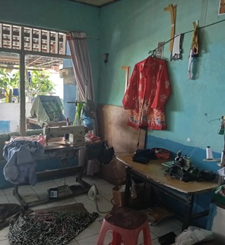 Penjahit Nur